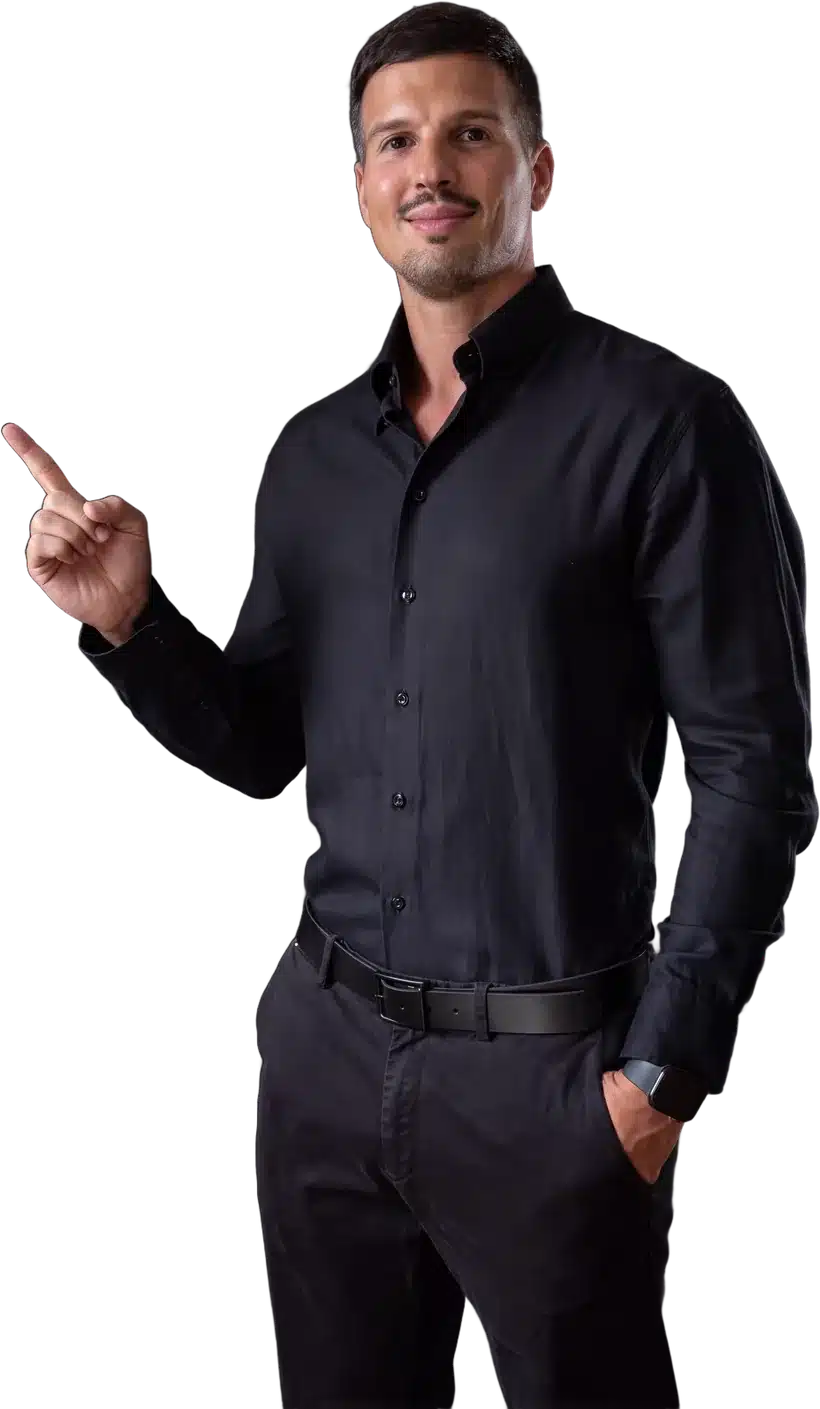Davide Armari, in camicia nera, indica il razzo